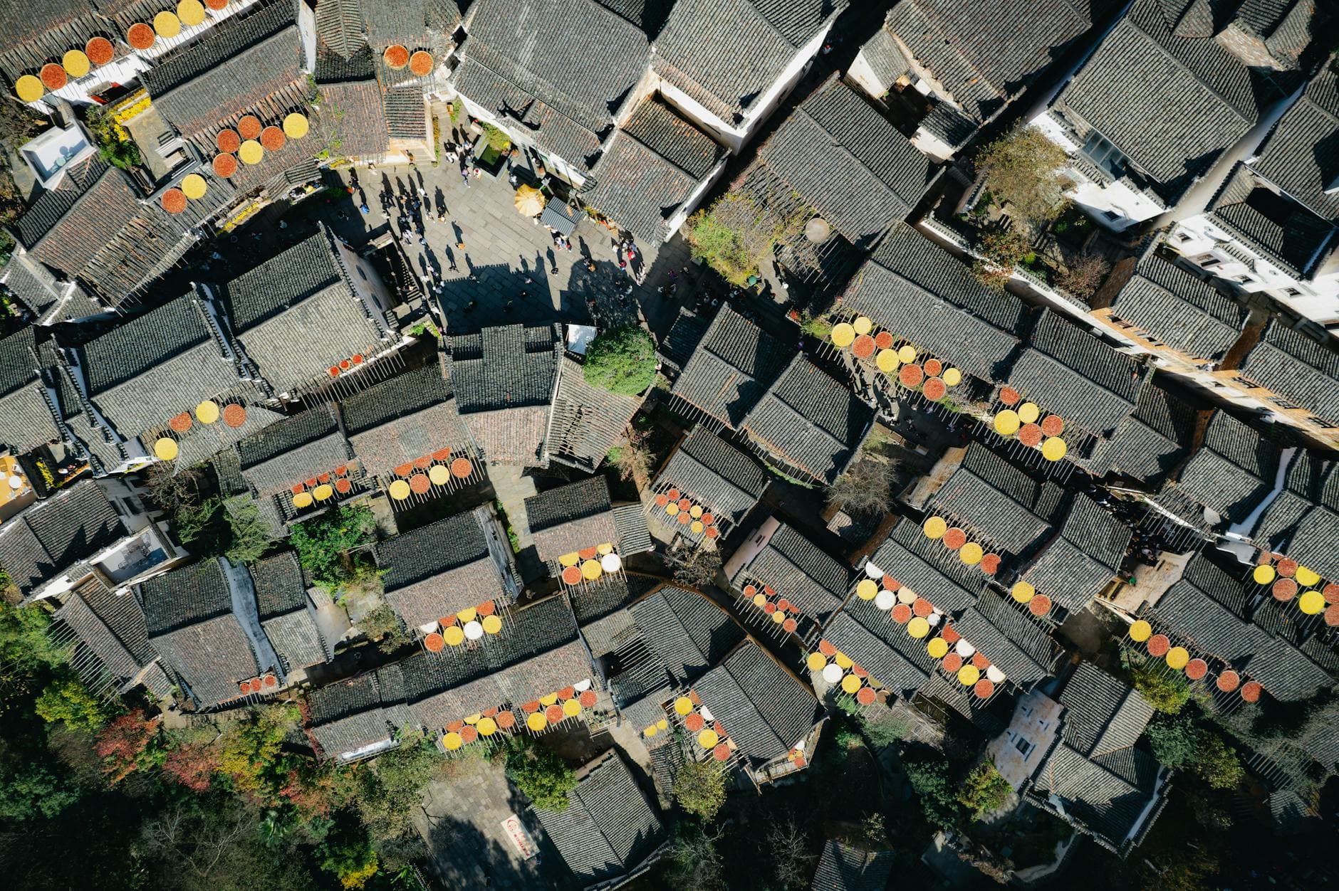 Rainbow Bridge Wuyuan attraction on Porcelain, Tea & Hui Villages